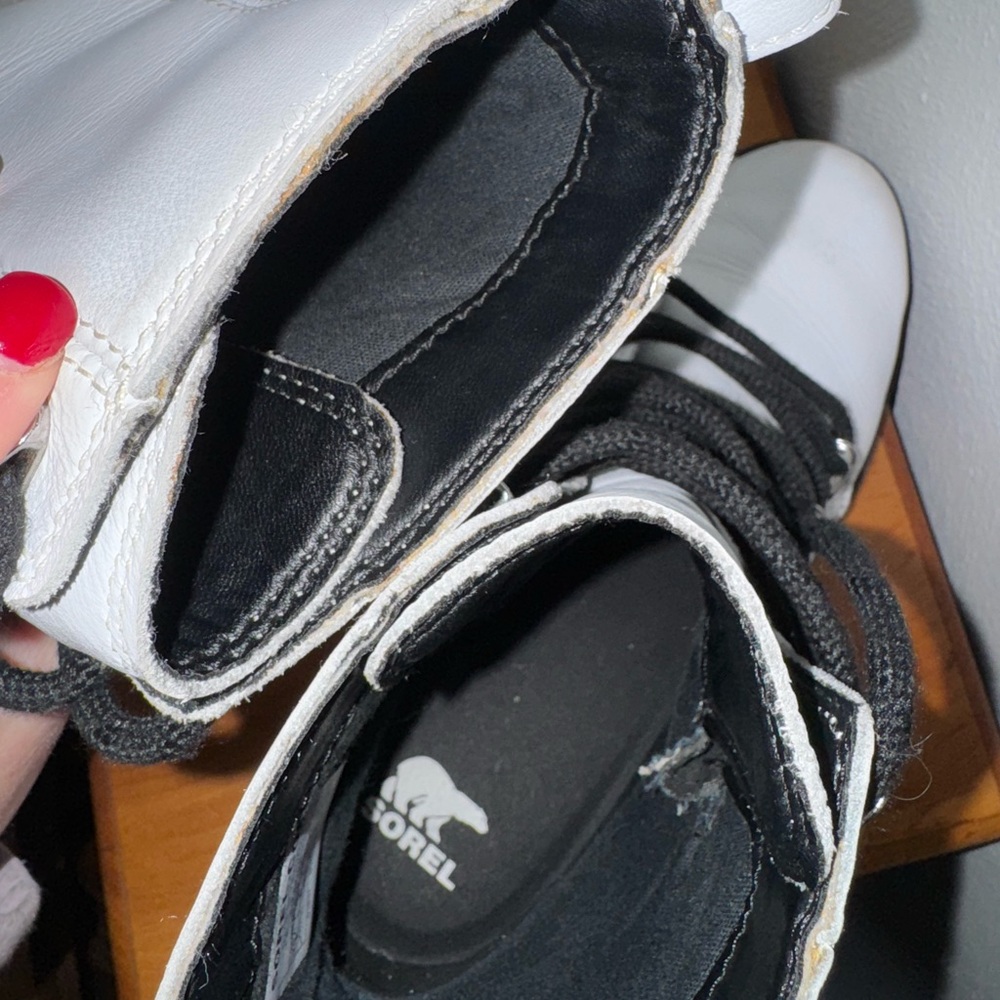 Sorel | White Combat Boots Waterproof - Picture 6 of 7